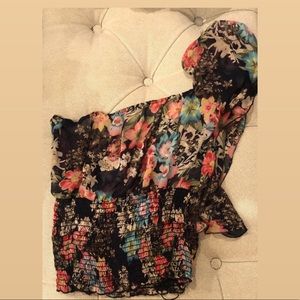 Half shoulder floral top